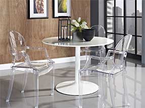New Types of Acrylic Desk and Chair Make the Home More Colorful